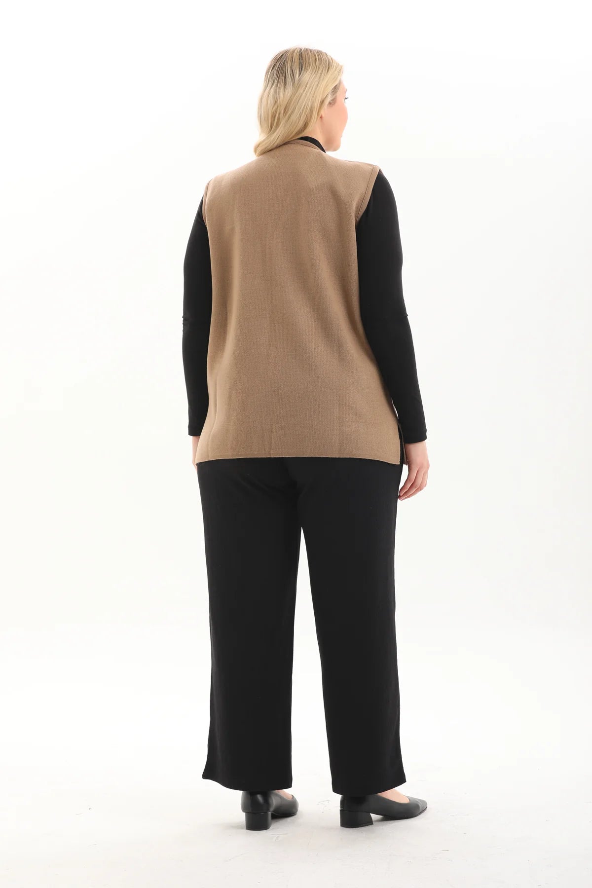 N&A Knitted Dots Vest Mink