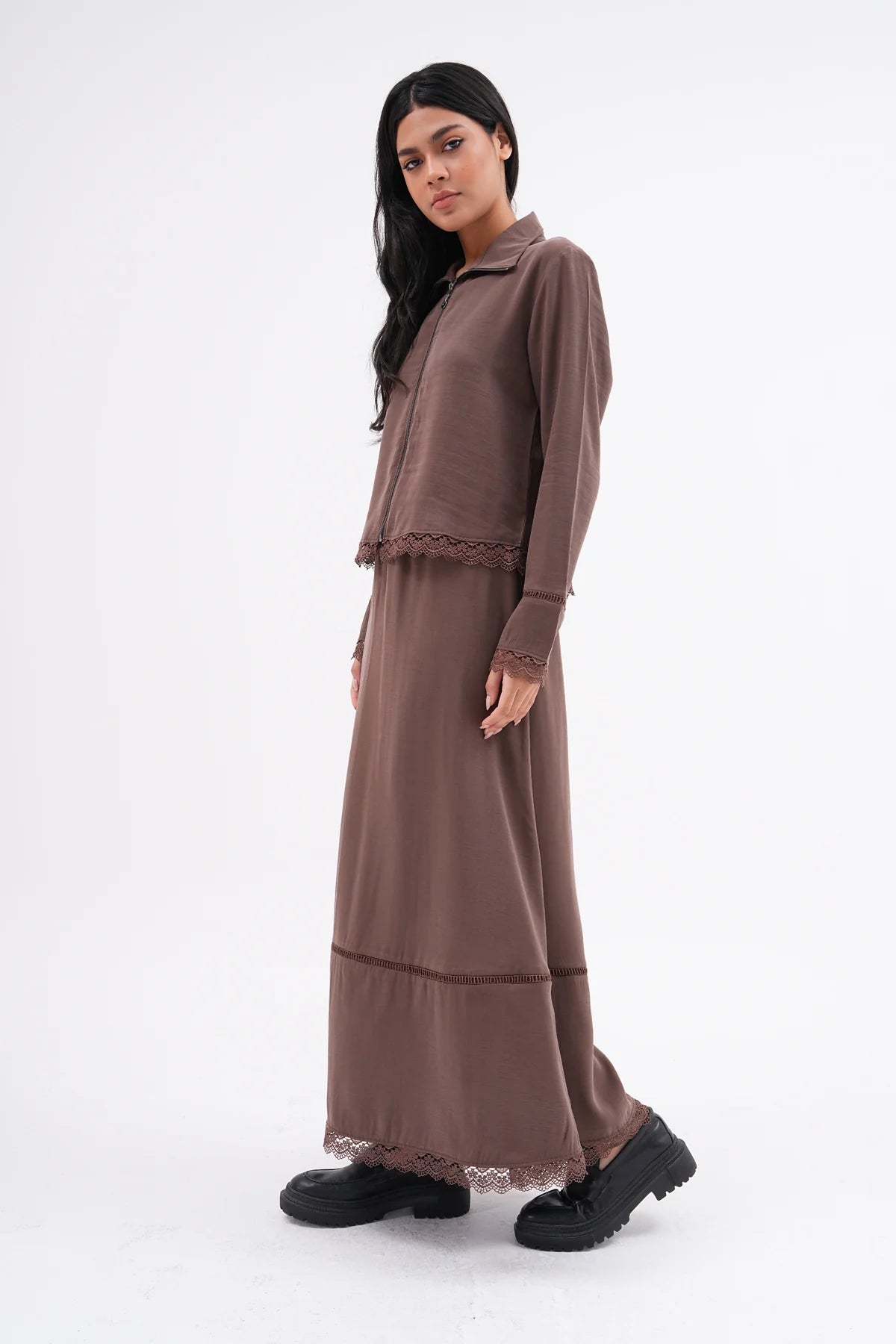 A&W Lace Zip Dtld Qupra Set Brown