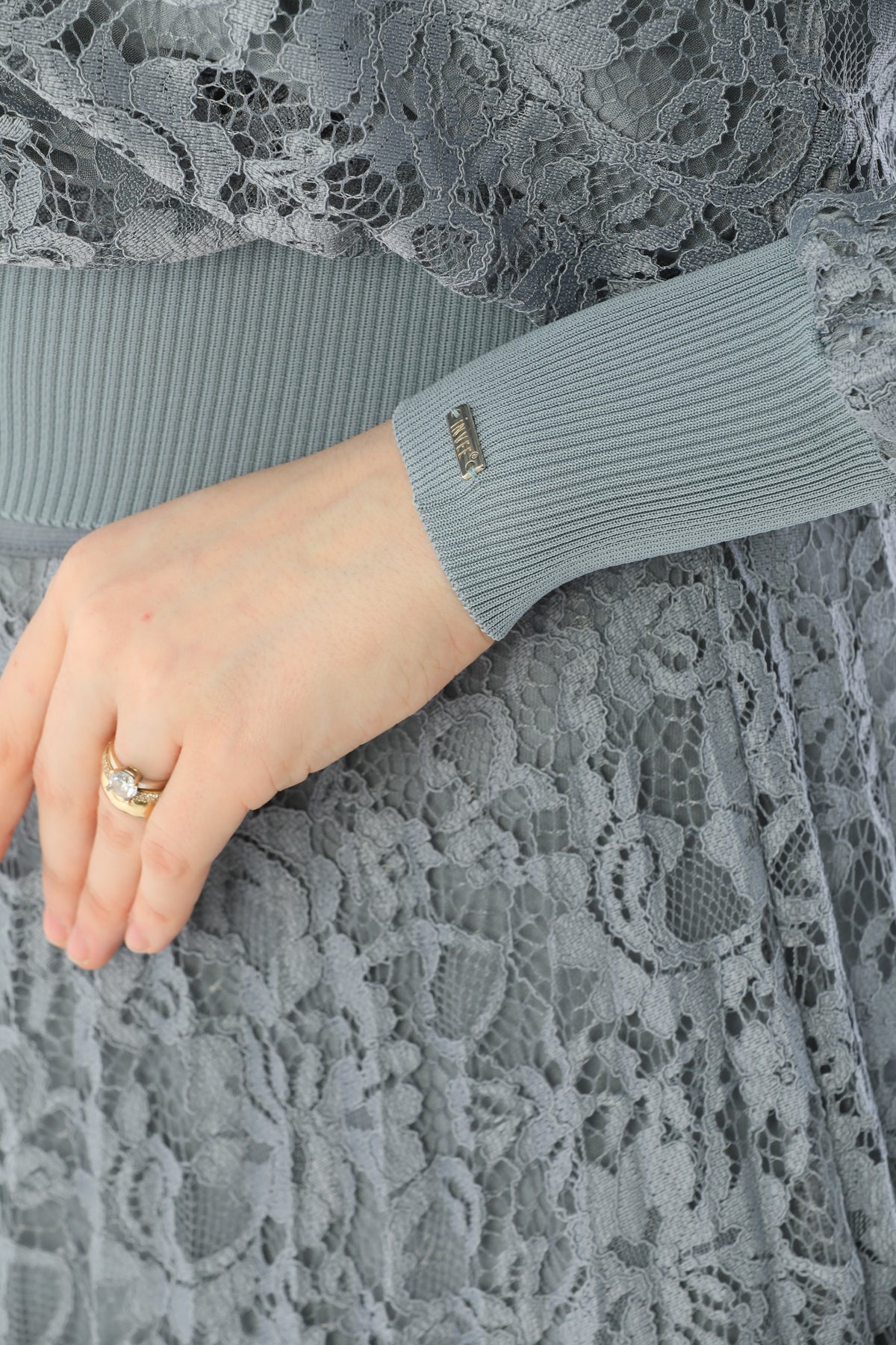 Invee Lace 2 Piece Skirt Set Gray