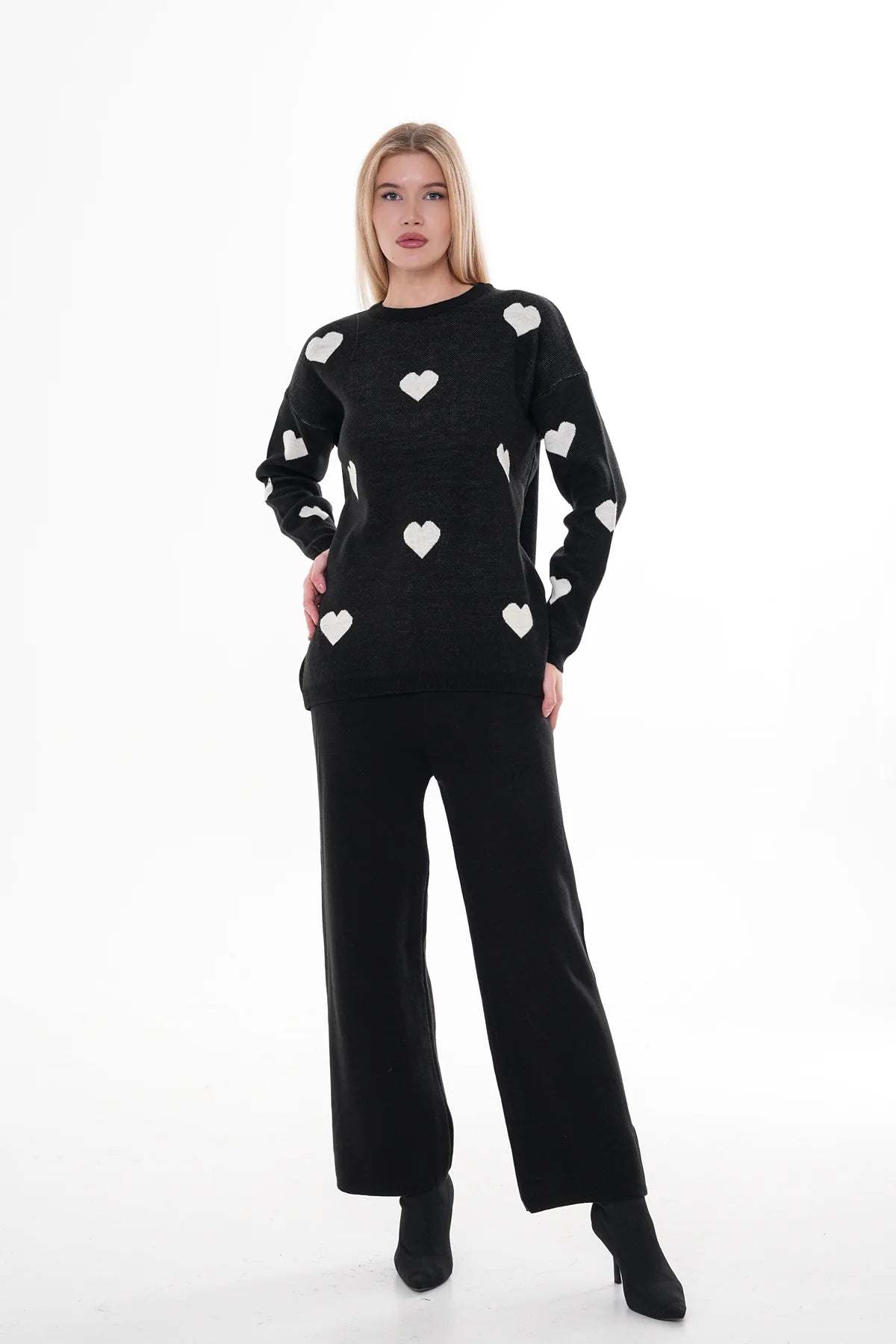 DZL Heart Knitted Set Black