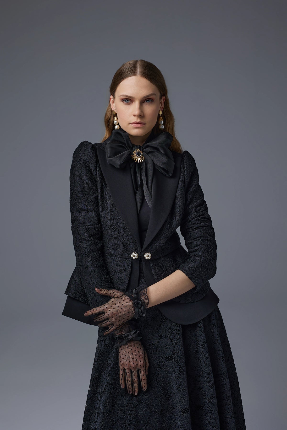 J&S Peplum Lace Set Black