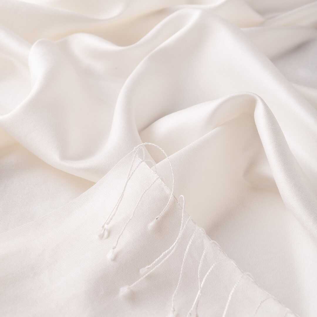 Ipekevi 927 Pearl White Reversible Silk Shawl