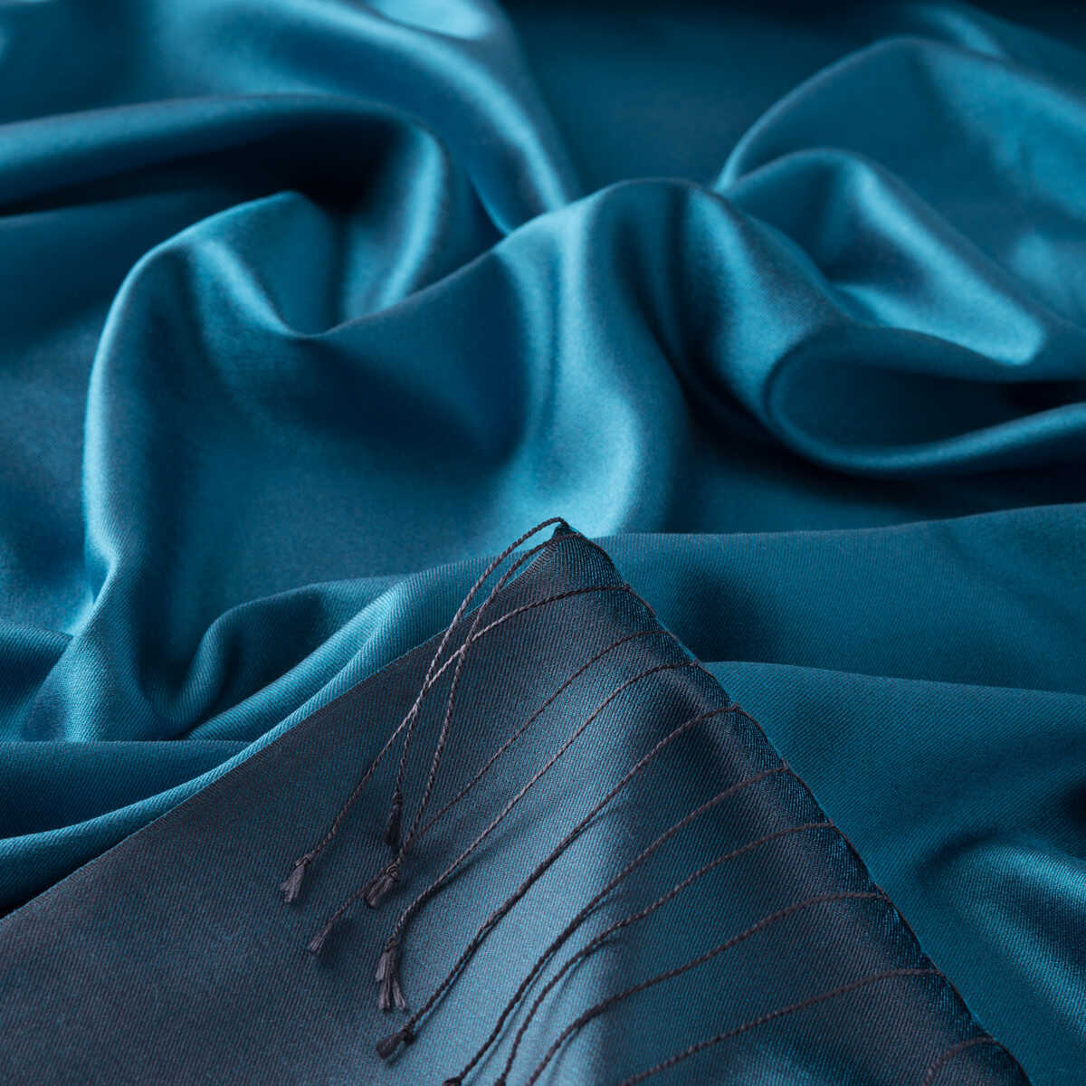 Ipekevi 927 Turquoise Reversible Silk Shawl